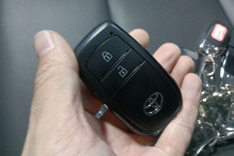 丰田 威兰达 2024款 2.0L CVT两驱豪华PLUS版中控内饰11