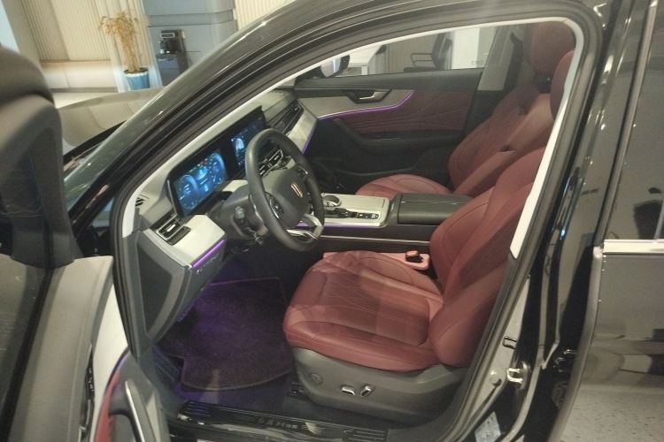 红旗HS5 2025款 2.0T 四驱旗享Pro版中控内饰7003