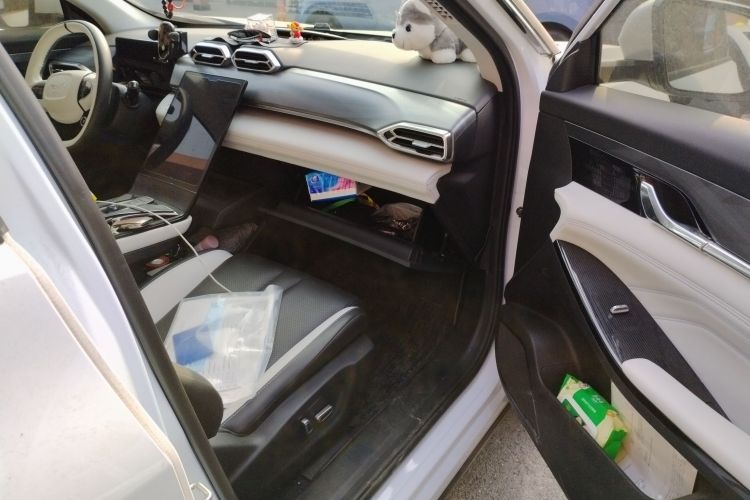 东风风神 皓瀚 2023款 DH-i 1.5T 尊贵版局部细节9005