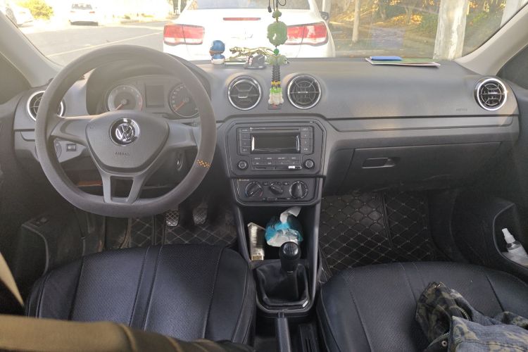 大众 捷达 2017款 1.5L 手动时尚型中控内饰12