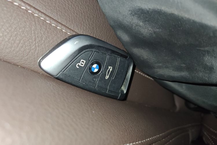 宝马X2 2020款 sDrive25i 尊享型M越野套装中控内饰11