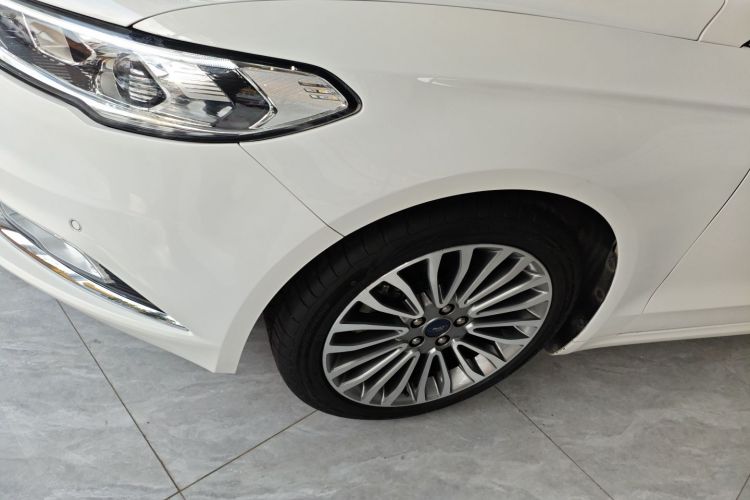 福特 蒙迪欧 2017款 EcoBoost 180 至尊型车身外观6007