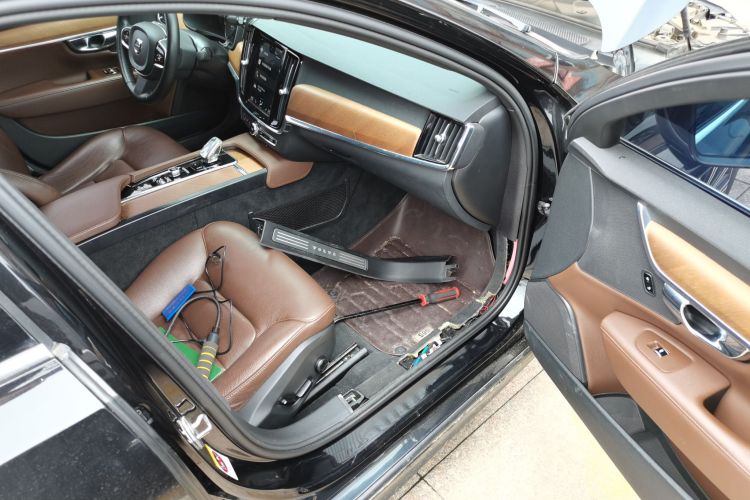 沃尔沃S90 2021款 B5 智逸豪华版局部细节9005