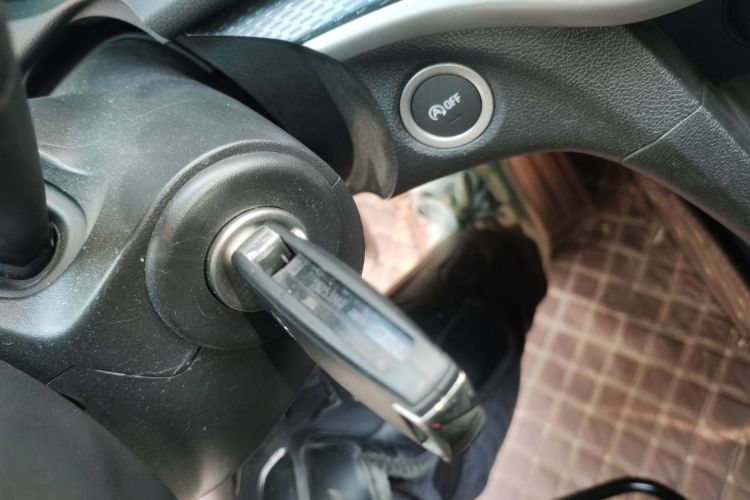 别克 英朗 2021款 改款 典范 1.5L 自动精英型中控内饰11