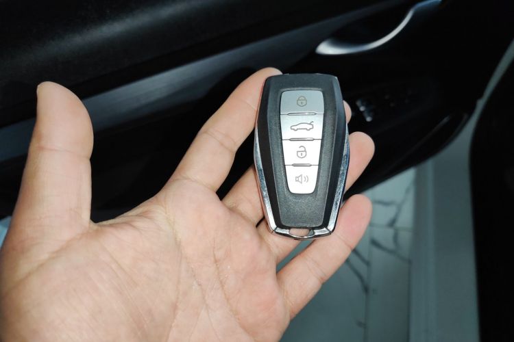 吉利汽车 帝豪 2021款 UP 1.5L 手动舒适型中控内饰11