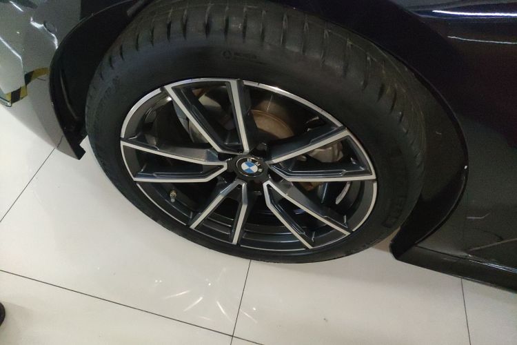 宝马3系 2023款 325Li M运动套装车身外观6007