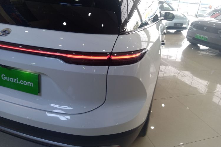 蔚来ES6 2023款 75kWh车身外观6006