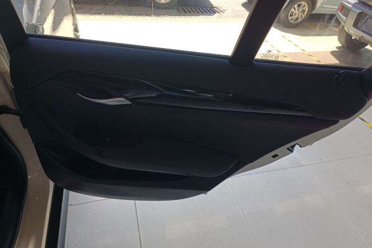 宝马X1 2013款 sDrive18i 运动设计套装中控内饰7006