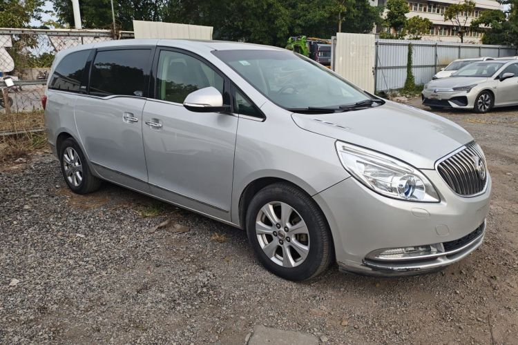 别克GL8 2014款 3.0L GT豪华商务豪雅版车身外观3