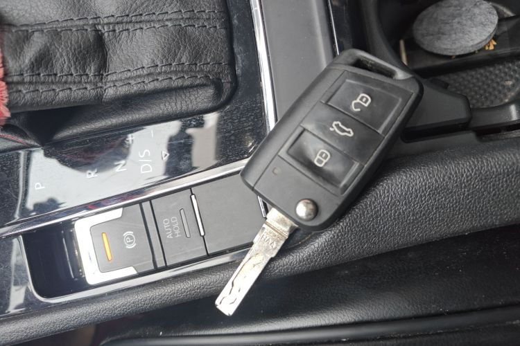 大众 凌渡 2015款 280TSI DSG舒适版中控内饰11