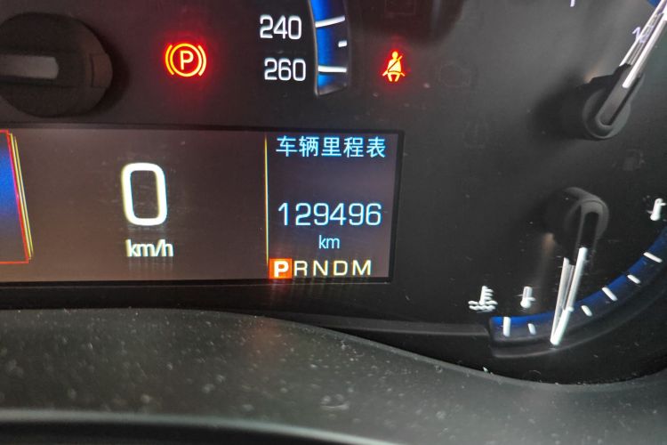 凯迪拉克ATS-L 2016款 28T 时尚型中控内饰15