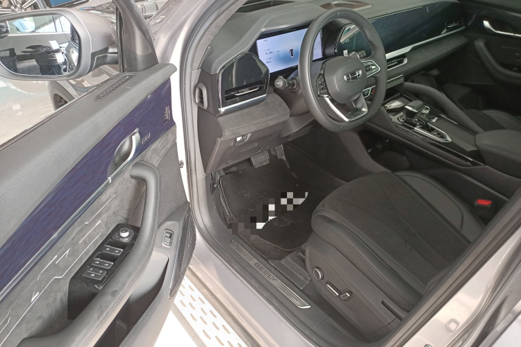 吉利汽车 星越L 2024款 2.0TD 高功自动两驱天际版中控内饰20