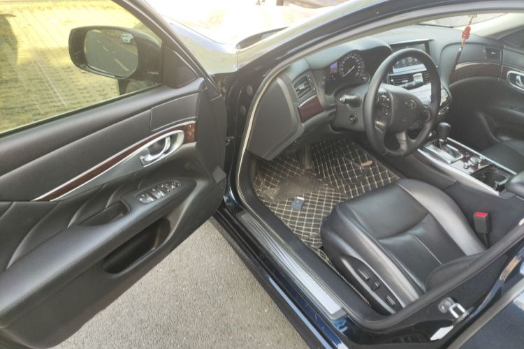 英菲尼迪Q70 2017款 Q70L 2.5L 悦享版中控内饰7003