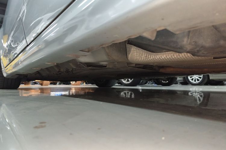 福特 蒙迪欧 2013款 2.0L GTDi200时尚型局部细节9002