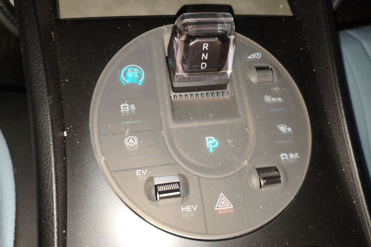 比亚迪 海豹05 DM-i 2025款 DM-i 智驾版 55KM豪华型中控内饰18