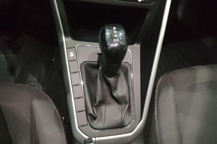 大众 Polo 2023款 改款 Plus 1.5L 自动全景乐享版中控内饰18