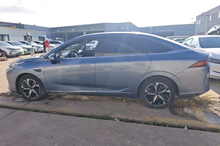 小鹏P5 2023款 智行版车身外观6003