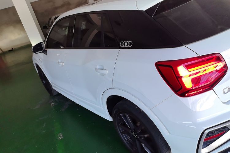 奥迪Q2L 2022款 35 TFSI 进取动感型车身外观4