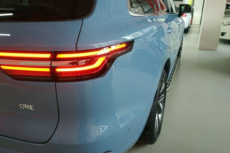 理想汽车 理想ONE 2021款 增程6座版车身外观6006