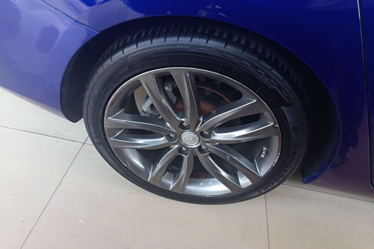 红旗H5 2018款 30TD 智联韵动版车身外观6008