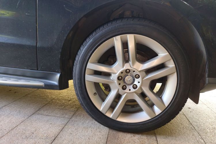 奔驰M级 2014款 ML 350 CDI 4MATIC车身外观6007