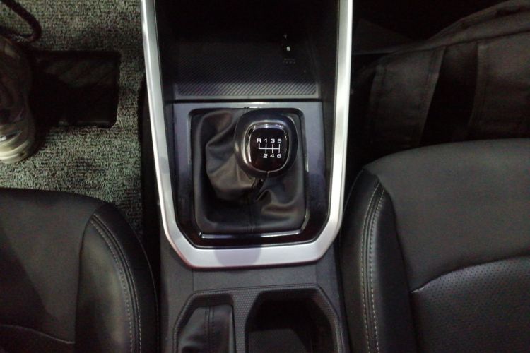 五菱汽车 五菱星驰 2022款 1.5L 手动自在型局部细节18