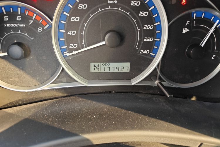 斯巴鲁 森林人 2011款 2.5XS 自动豪华版中控内饰15