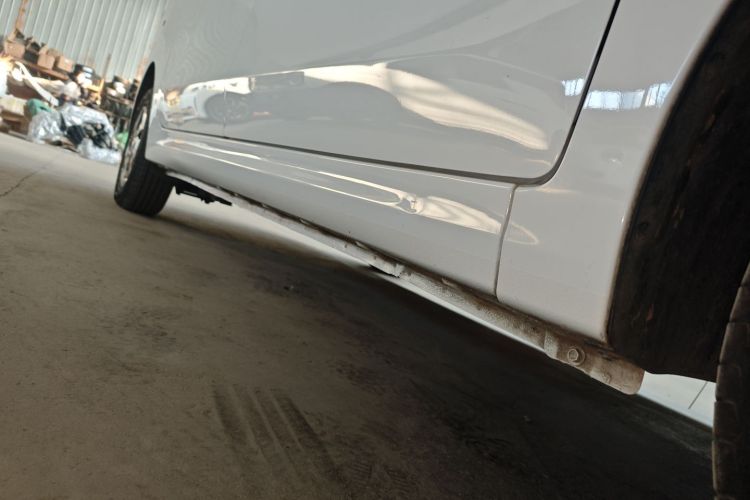 五菱汽车 五菱宏光新能源 2025款 增程式混动 50KM 舒适型局部细节9001