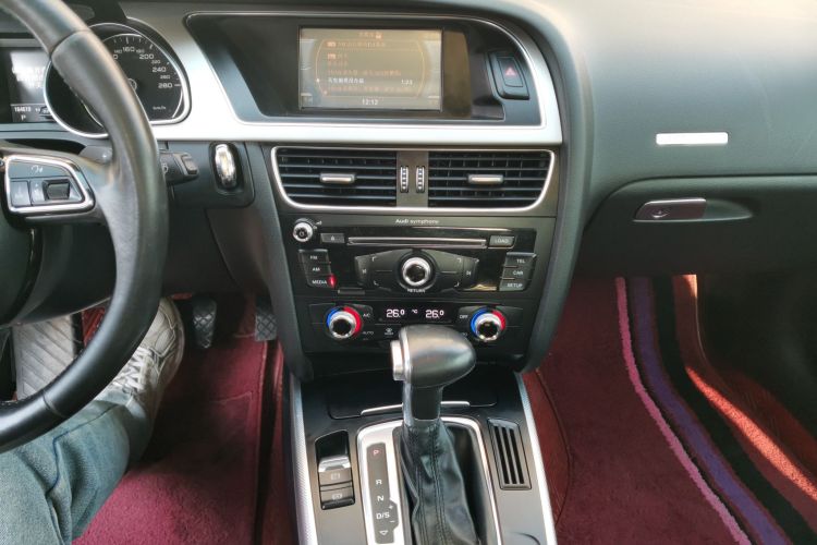 奥迪A5 2014款 Coupe 45 TFSI中控内饰16