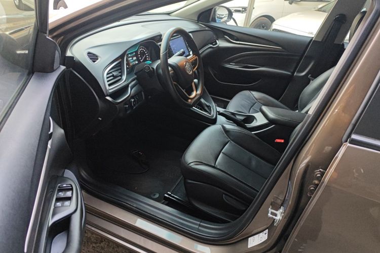 别克 英朗 2015款 15N 自动豪华型中控内饰20