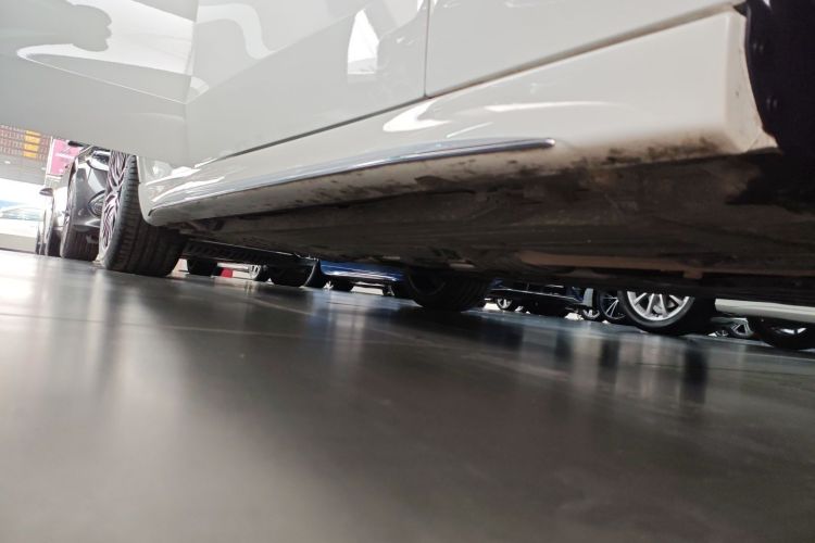 奔驰C级 2024款 C 260 L 运动版局部细节9001