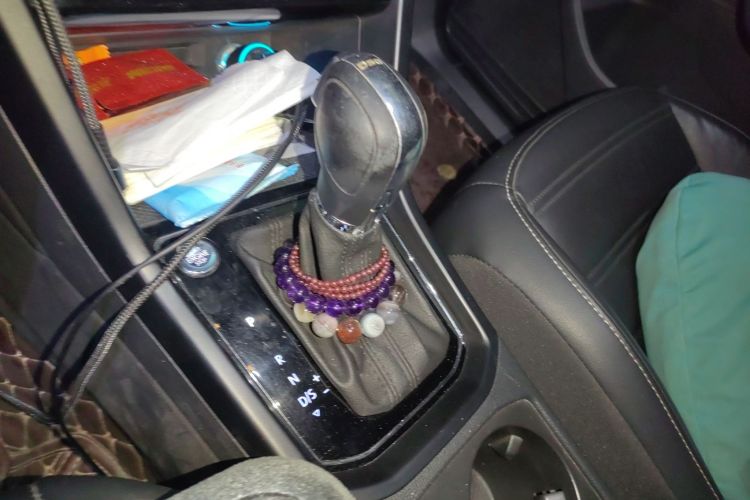 大众 2018款 途安L 280TSI DSG拓界版 7座 国VI中控内饰18