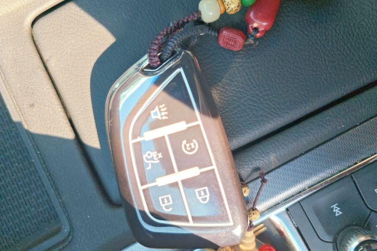 凯迪拉克CT5 2023款 28T 豪华型（标准版）中控内饰11