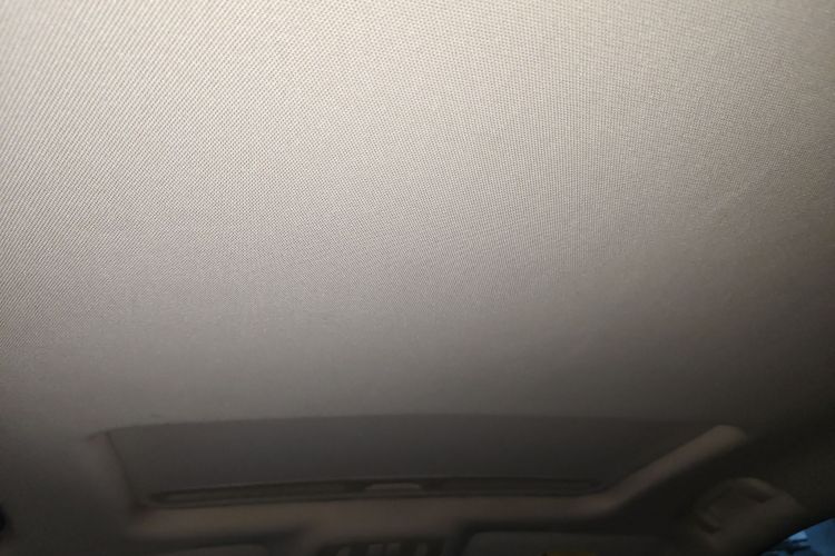 别克 君威 2015款 2.0L 精英时尚型中控内饰22