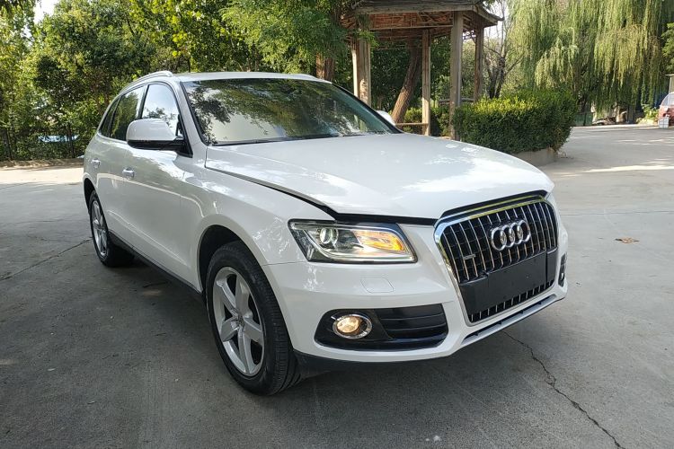 奥迪Q5 2017款 40 TFSI 进取型车身外观3