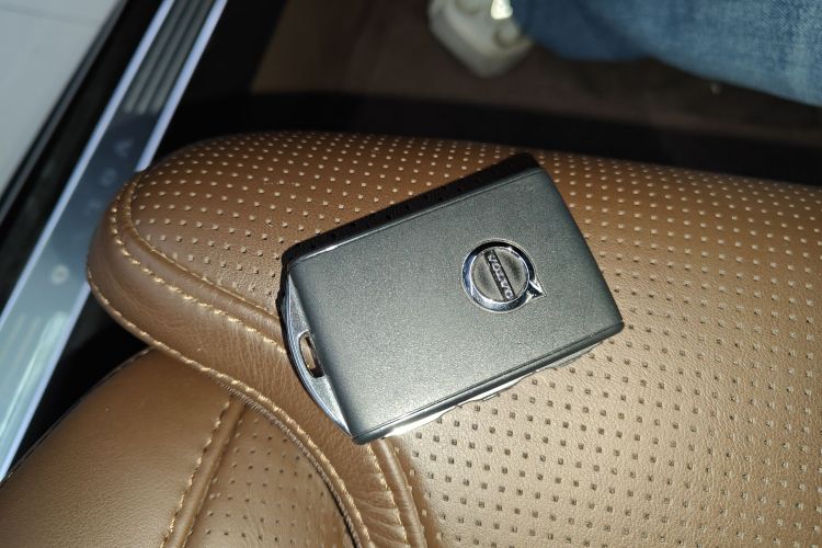 沃尔沃S90 2023款 B5 智雅豪华版中控内饰7001