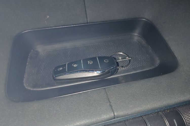 比亚迪 海豚 2024款 荣耀版 420km 时尚版中控内饰11