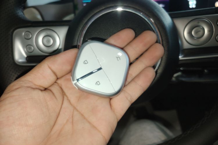 五菱汽车 五菱缤果 2023款 410km 灵犀尊享款中控内饰11