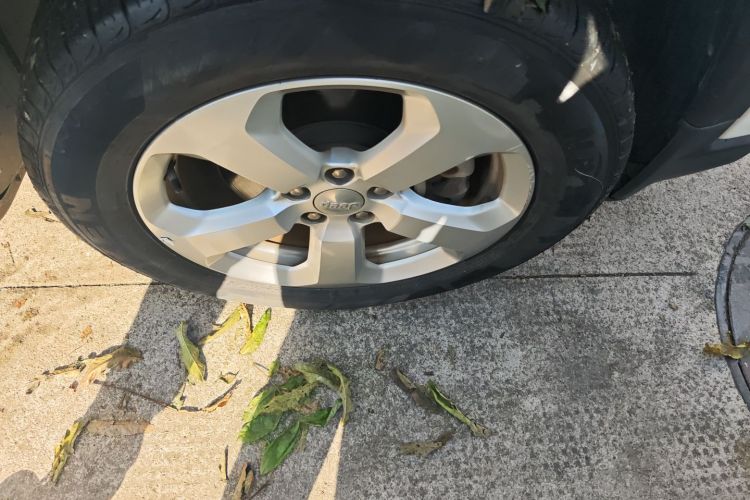 Jeep 指南者 2019款 220T 自动家享炫酷版车身外观10