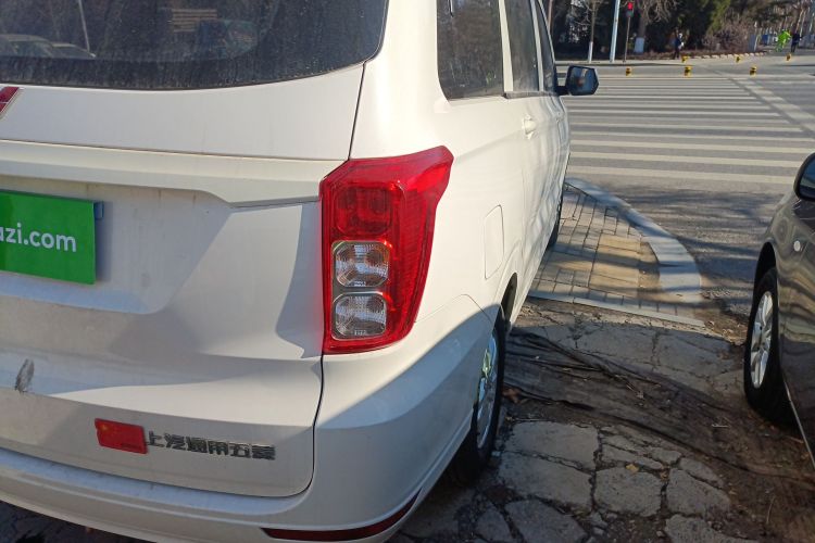 五菱汽车 五菱宏光 2019款 1.5L S标准型国VI LAR车身外观6006