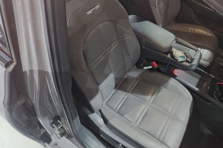 红旗EH7 2024款 820 Pro局部细节41