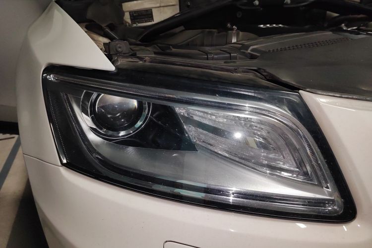 奥迪Q5 2013款 40 TFSI 进取型车身外观8