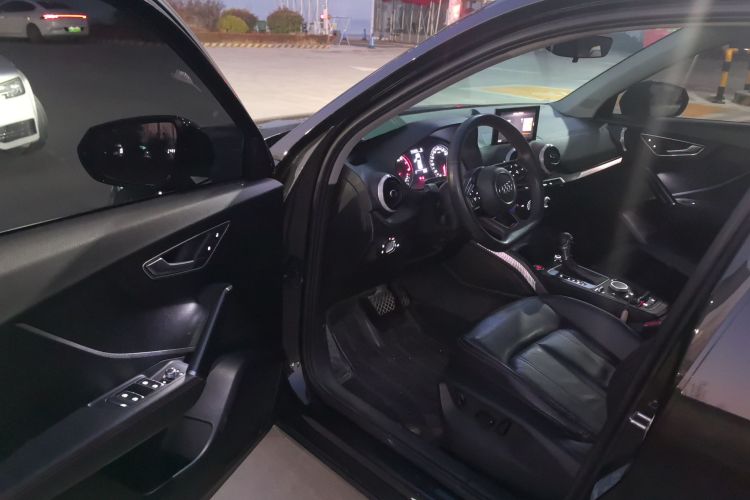奥迪Q2L 2022款 35 TFSI 进取动感型中控内饰20