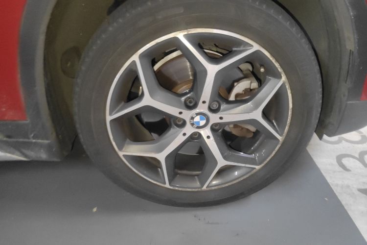 宝马X1 2016款 sDrive20Li 豪华型车身外观6007