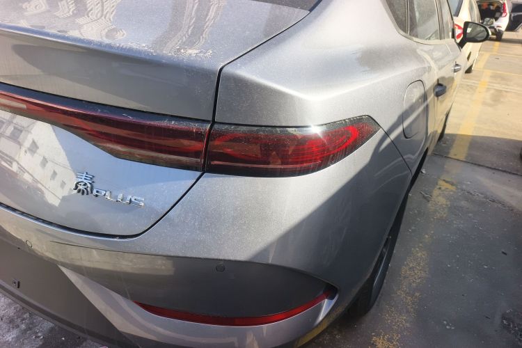 比亚迪 秦PLUS 2025款 DM-i 智驾版 55KM领先型车身外观9