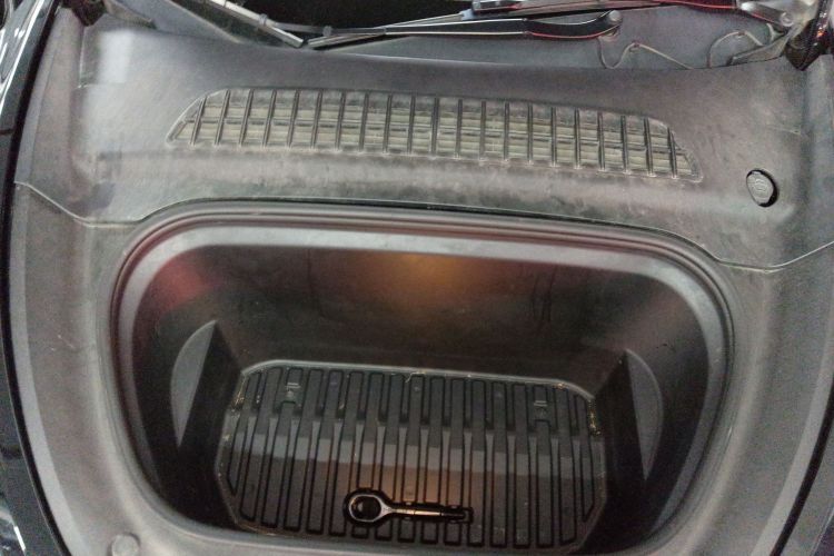 特斯拉 Model Y 2022款 后轮驱动版局部细节24