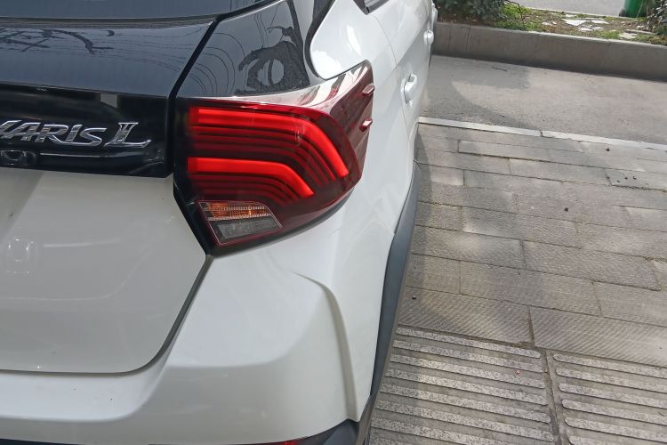 丰田 YARiS L 致炫 2021款 致炫X 1.5L CVT尊贵版车身外观9