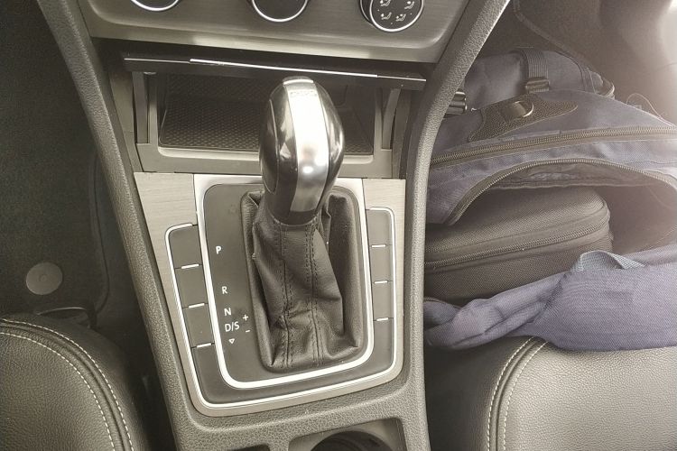 大众 高尔夫 2016款 230TSI 自动舒适型中控内饰18