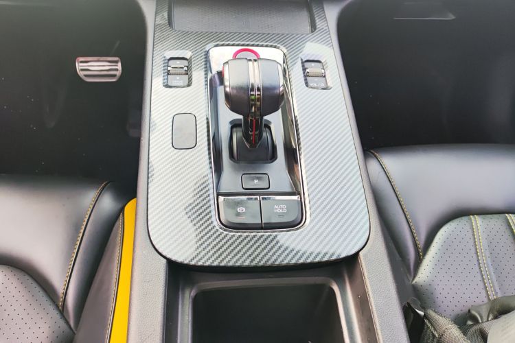 广汽传祺 影豹 2021款 270T DCT J16版中控内饰18