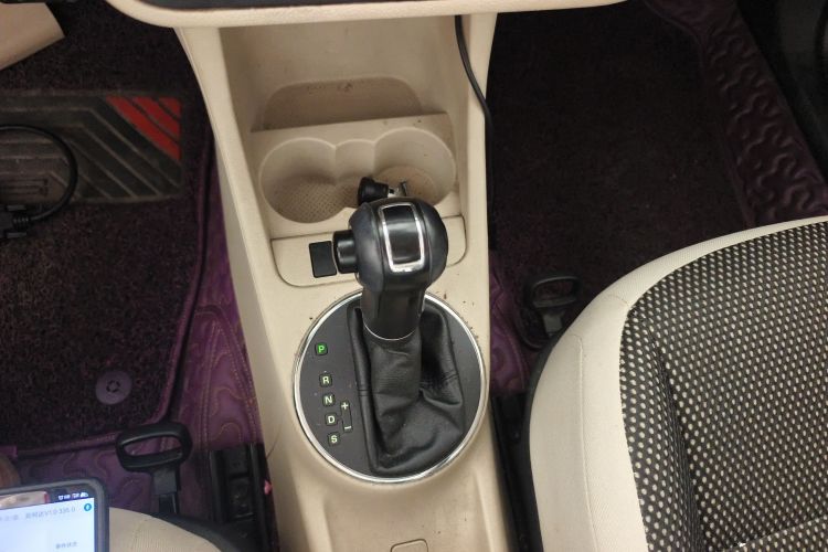 斯柯达 晶锐 2012款 1.6L Scout局部细节18